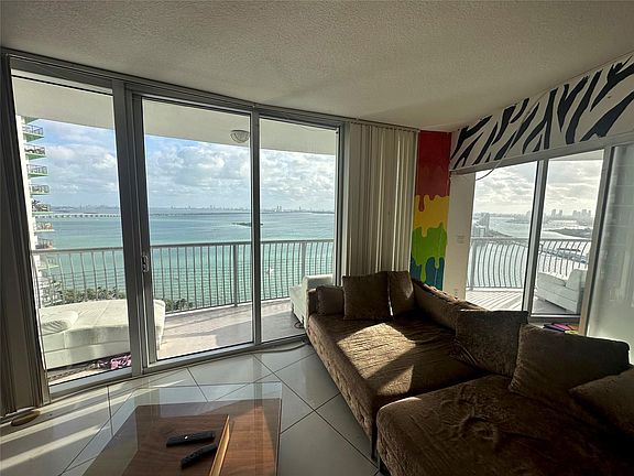 2nd image of 1750 N Bayshore Drive #2901