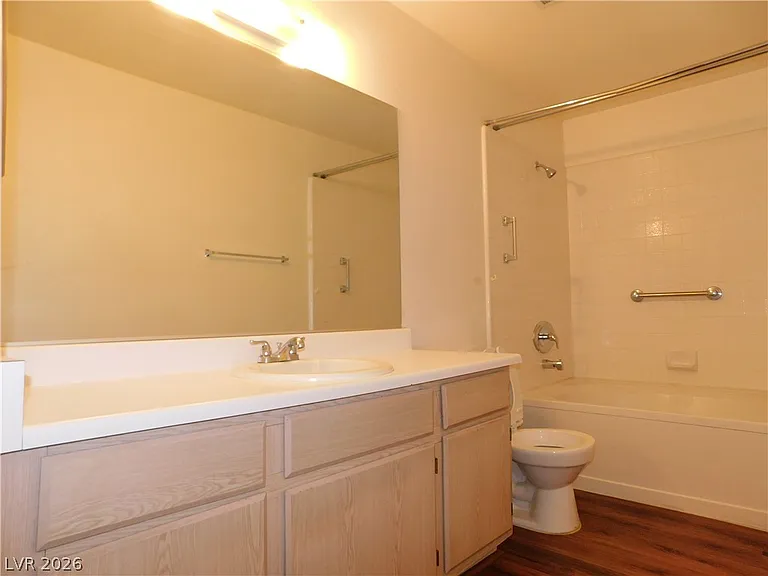 5221 Lindell Rd #202 — Photo 6