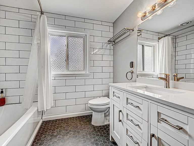 6260 Teller St — Photo 14