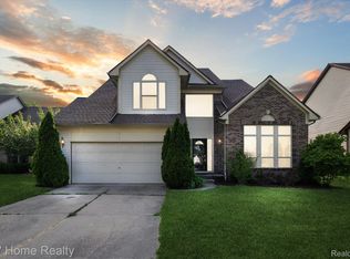 5746 Cary Dr, Ypsilanti, MI