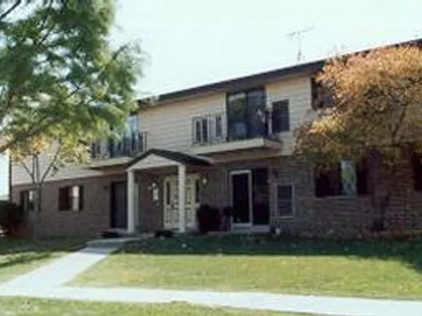 7625 W Donna Ct, Milwaukee, WI