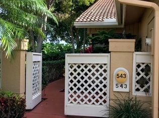 543 Prestwick Cir, Palm Beach Gardens, FL 33418