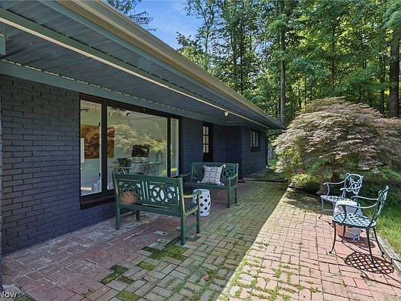 4th image of 12866 Lake Shore Blvd