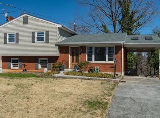 1711 Glendon Rd, Salem, VA 24153