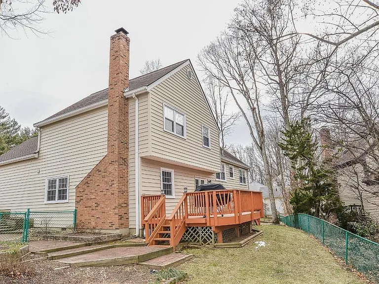 7200 Hopkins Ct — Photo 2