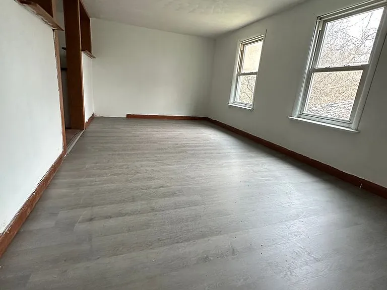 113 Spring Ave — Photo 12