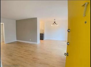 4423 Ambrose Ave #7, Los Angeles, CA 90027