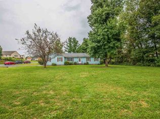11 Meadow Ridge Rd, Waynesboro, VA 22980