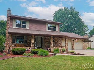 500 Sylvan Ln, Midland, MI 48640