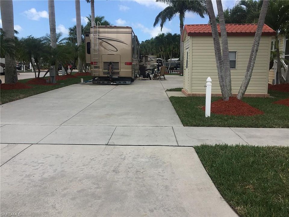 2nd image of 1336 Amethyst Lake Ln