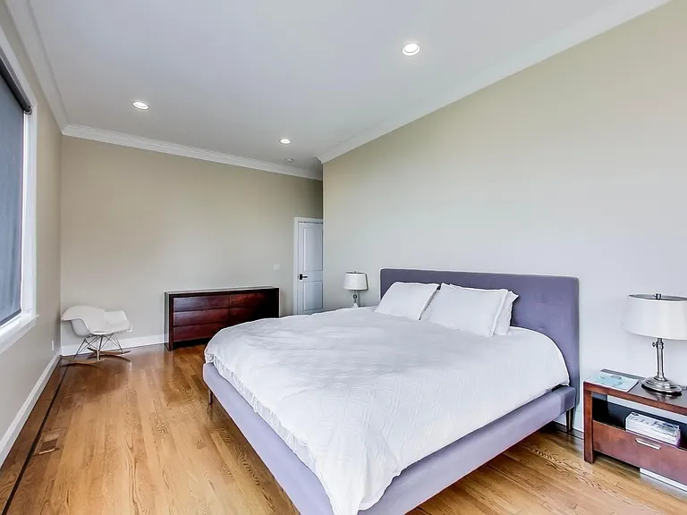 480 Arlington Ave — Photo 34