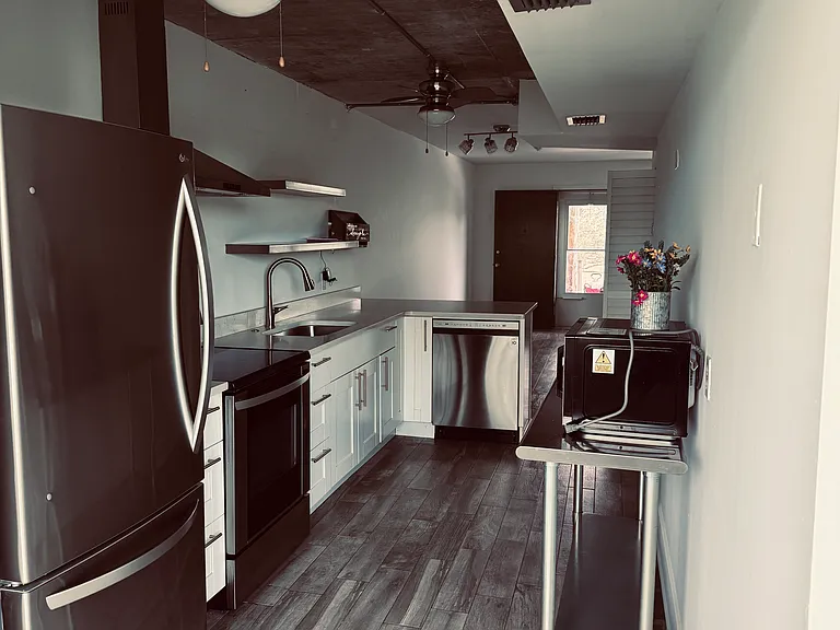 4885 1st St NE #301 — Photo 8