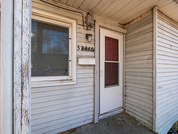 4th image of 33316 Belding Ct #33316