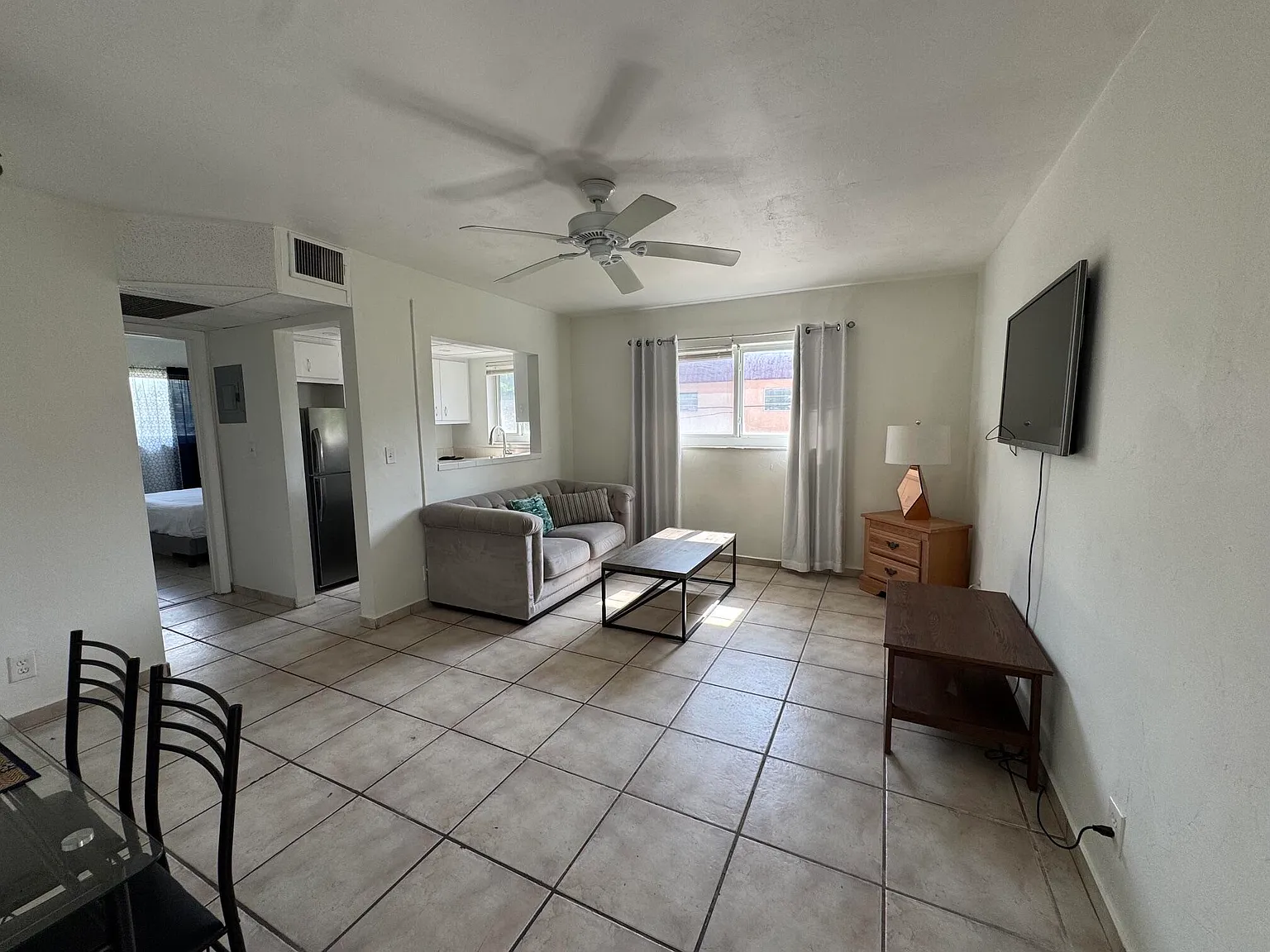 1 bed, 1.0 bath, 750 sqft, $1,800 — Photo 3