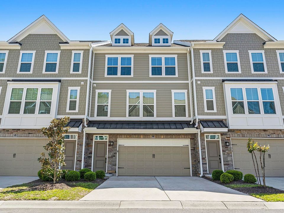 1st image of 2557 Pete Dye Dr. #402