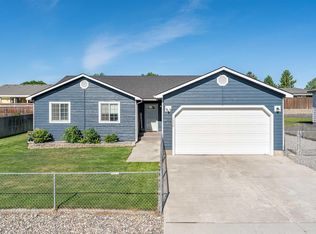 1548 NE 12th St, Benton City, WA 99320