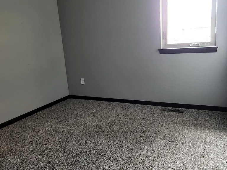 9522 W Gert St — Photo 10