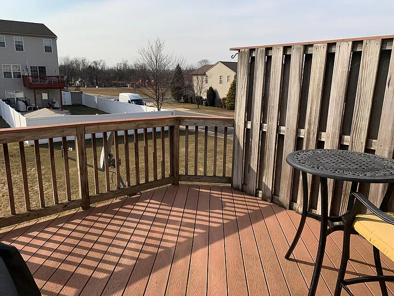 2627 Chestnut Ln — Photo 2