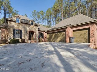 10 Magnolia Crossing Rd, Sumrall, MS 39482