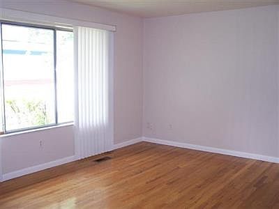 5th image of 340 E Miller Ave