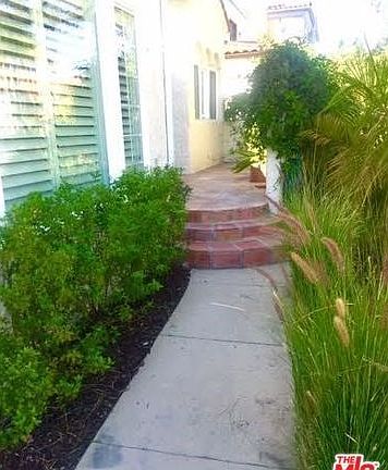 2nd image of 415 N Formosa Ave