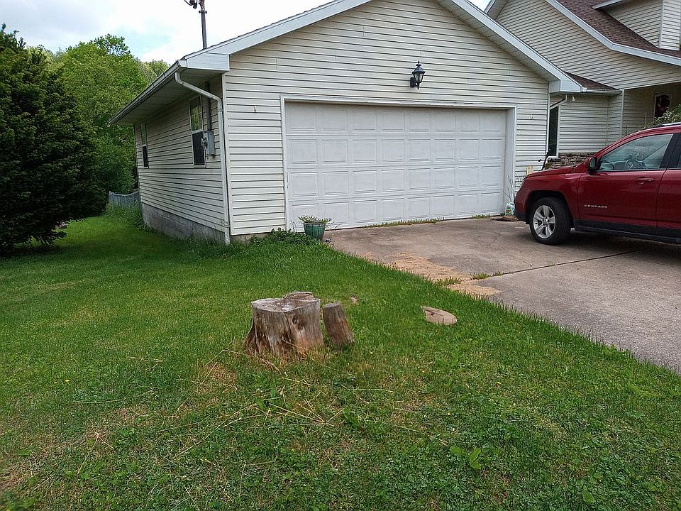 1st image of 222 Paw Paw Ave