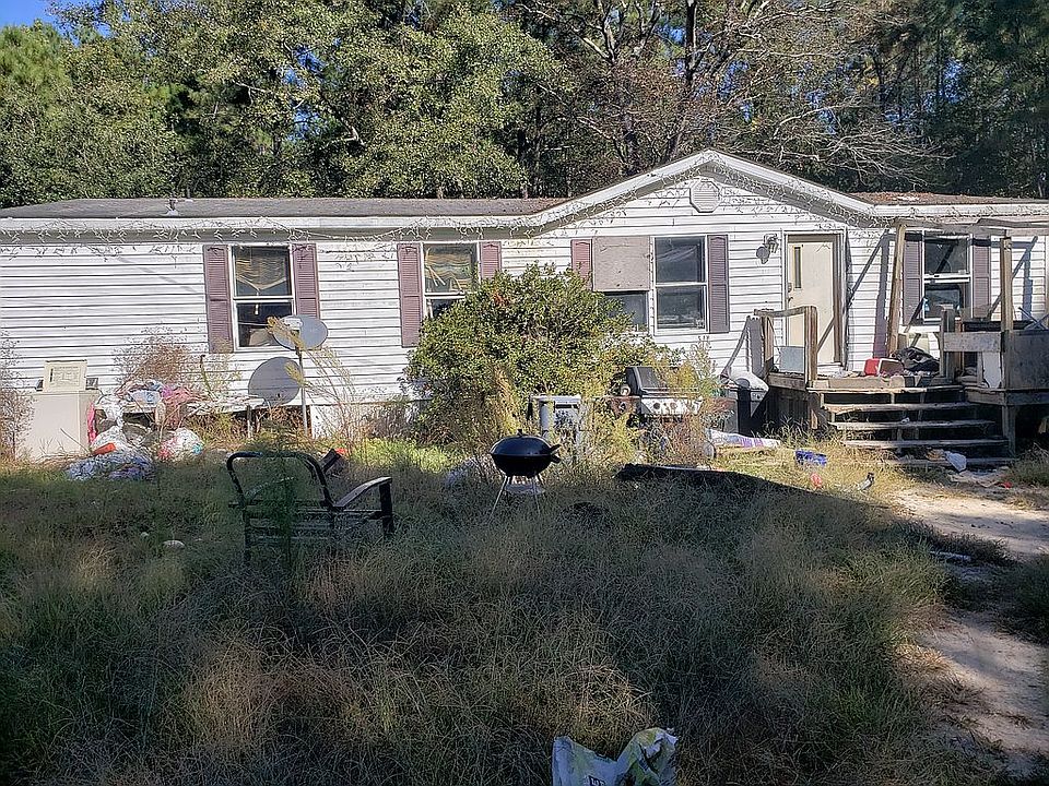 2nd image of 143 Fire Tower Ln