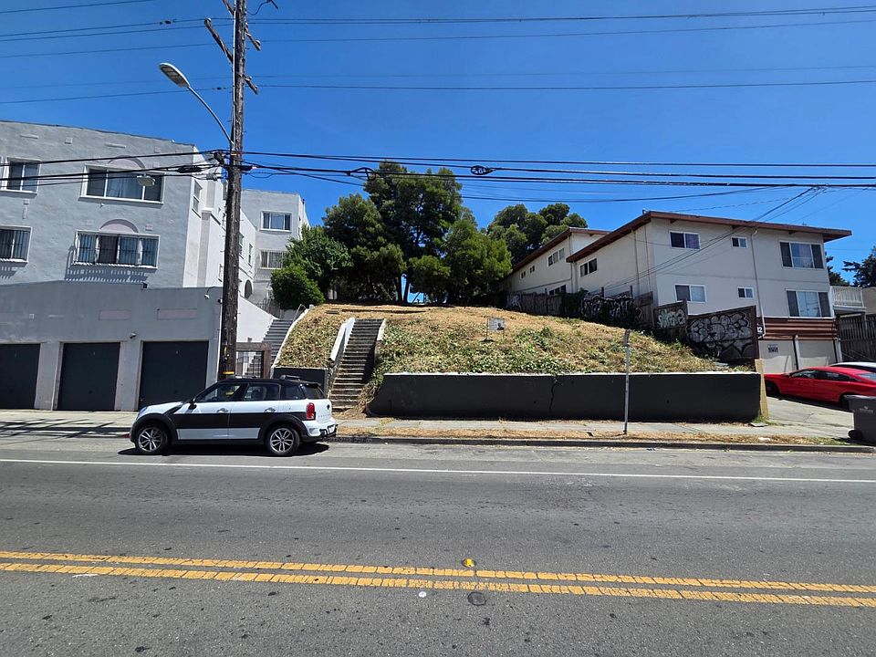 1st image of 2120 35th Ave
