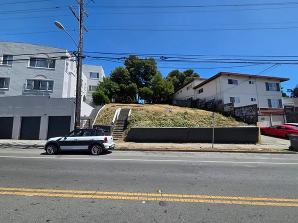 2120 35th Ave, Oakland, CA 94601