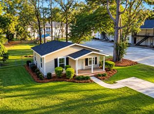 405 E 2nd St, Springfield, GA 31329