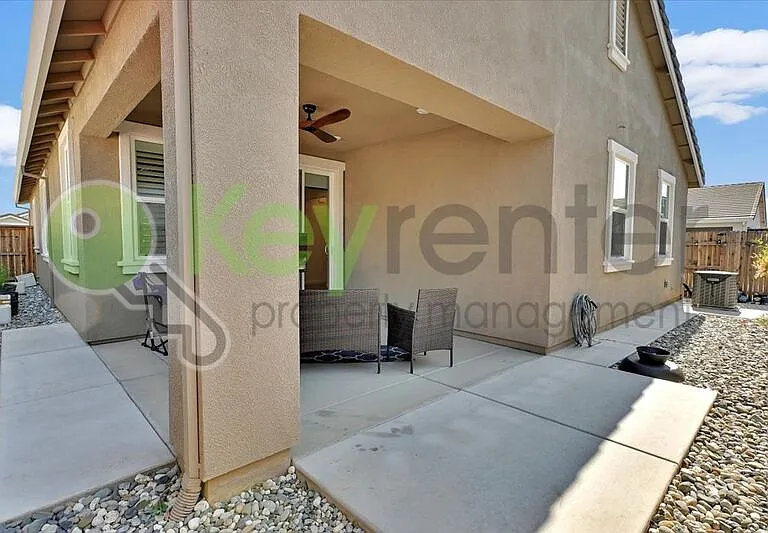 4168 Gossamer St — Photo 15