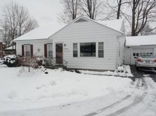 37 Westwood Rd, Pittsfield, MA 01201