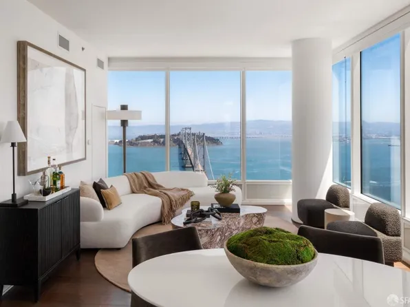 425 1st St Unit 4402, San Francisco, CA 94105