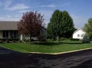 3196 N Silver Ridge Dr, Oregon, IL 61061