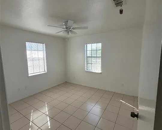 4th image of 1612 Orange Ave #11081687