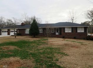 528 Dogwood Dr, Lawrenceville, GA 30046