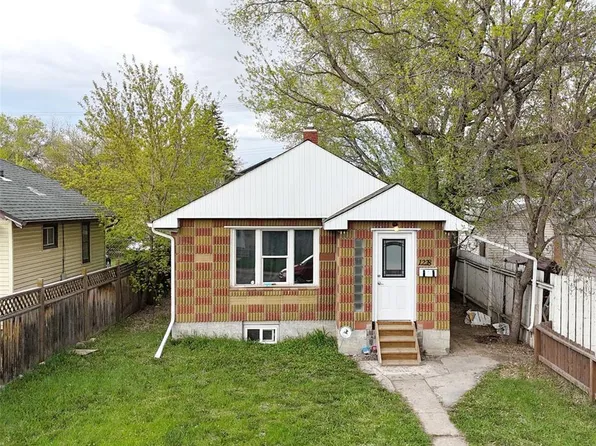 1228 1st AVENUE N, Saskatoon, SK S7K 1Y6