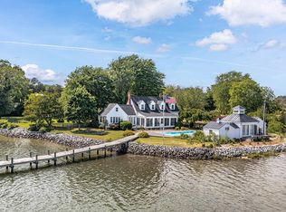 2084 Ditchley Rd, Kilmarnock, VA 22482