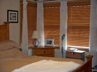 5758 S Rutherford Ave, Chicago, IL 60638