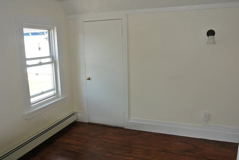 2nd image of 13 Dudley St