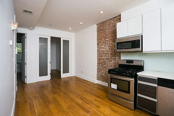 Rented by Nooklyn NYC LLC | media 1