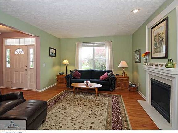 3rd image of 515 E Buteo Dr