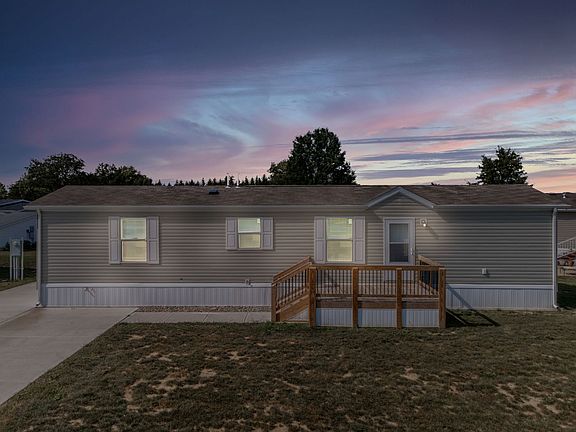 Exterior Image-12-Clayton C98 Camelot Village