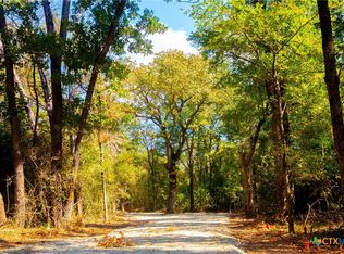 12338 Red Hill Rd, Hearne, TX 77859