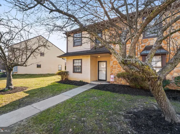 211 Allens Ln, Mullica Hill, NJ 08062