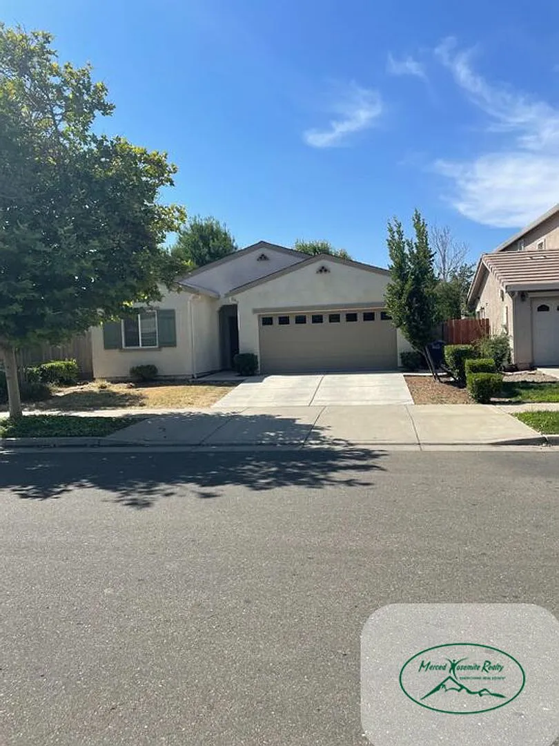 443 Jacobs Dr photo 1