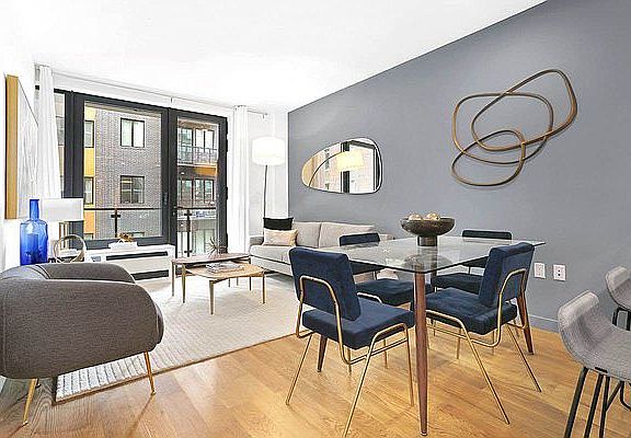 3rd image of 25 E 19th St #2D
