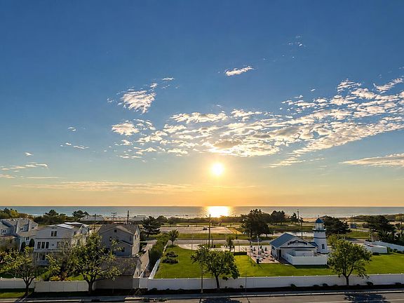5th image of 422 Ocean Blvd N APT 5C