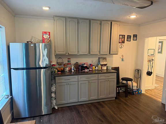 4th image of 1210 N Y St