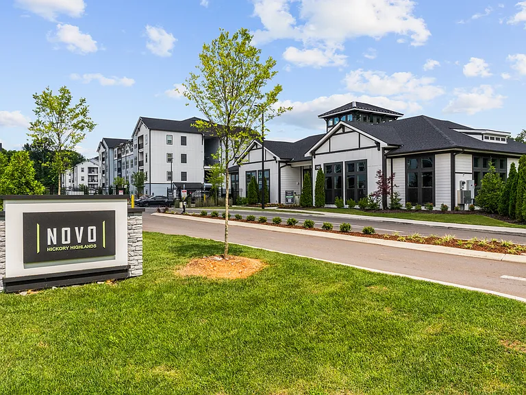 Novo Hickory Highlands — Photo 3